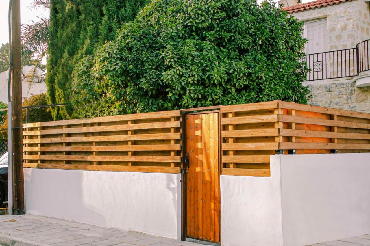 Dub House Apartment Paphos Exterior photo